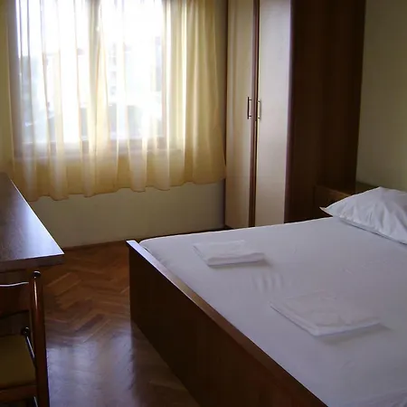 Irena - 100 M From Sea Apartment